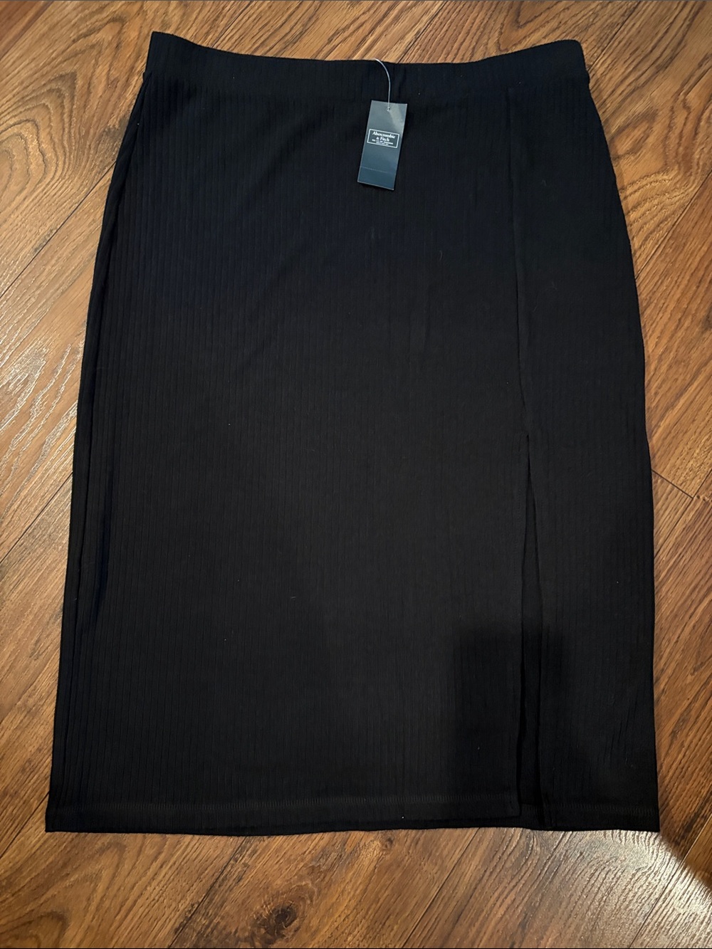 NWT Abercrombie & Fitch Black Ribbed Midi Skirt